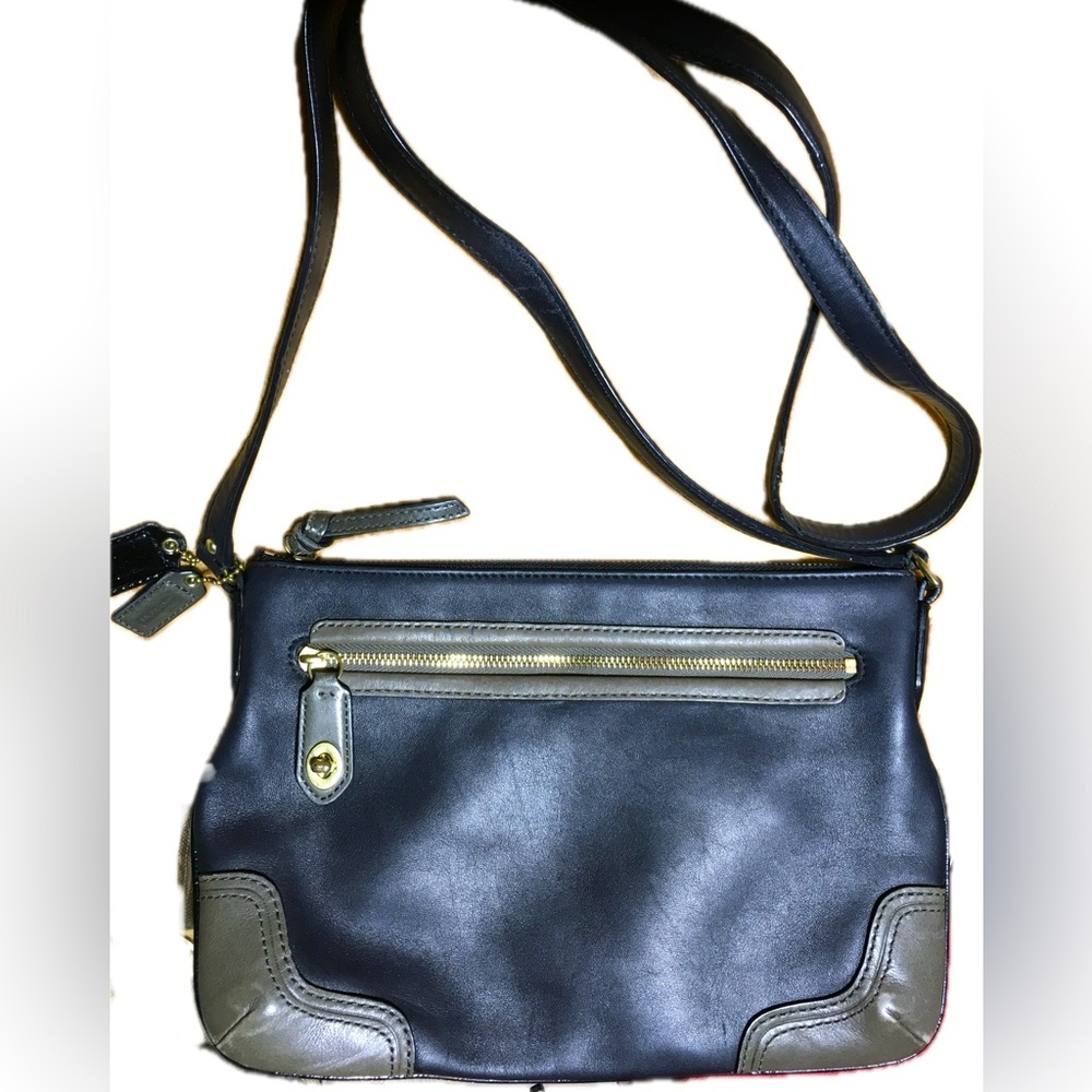 Coach Leather Cute Turnlock Pocket Crossbody Shoulder Handbag Small